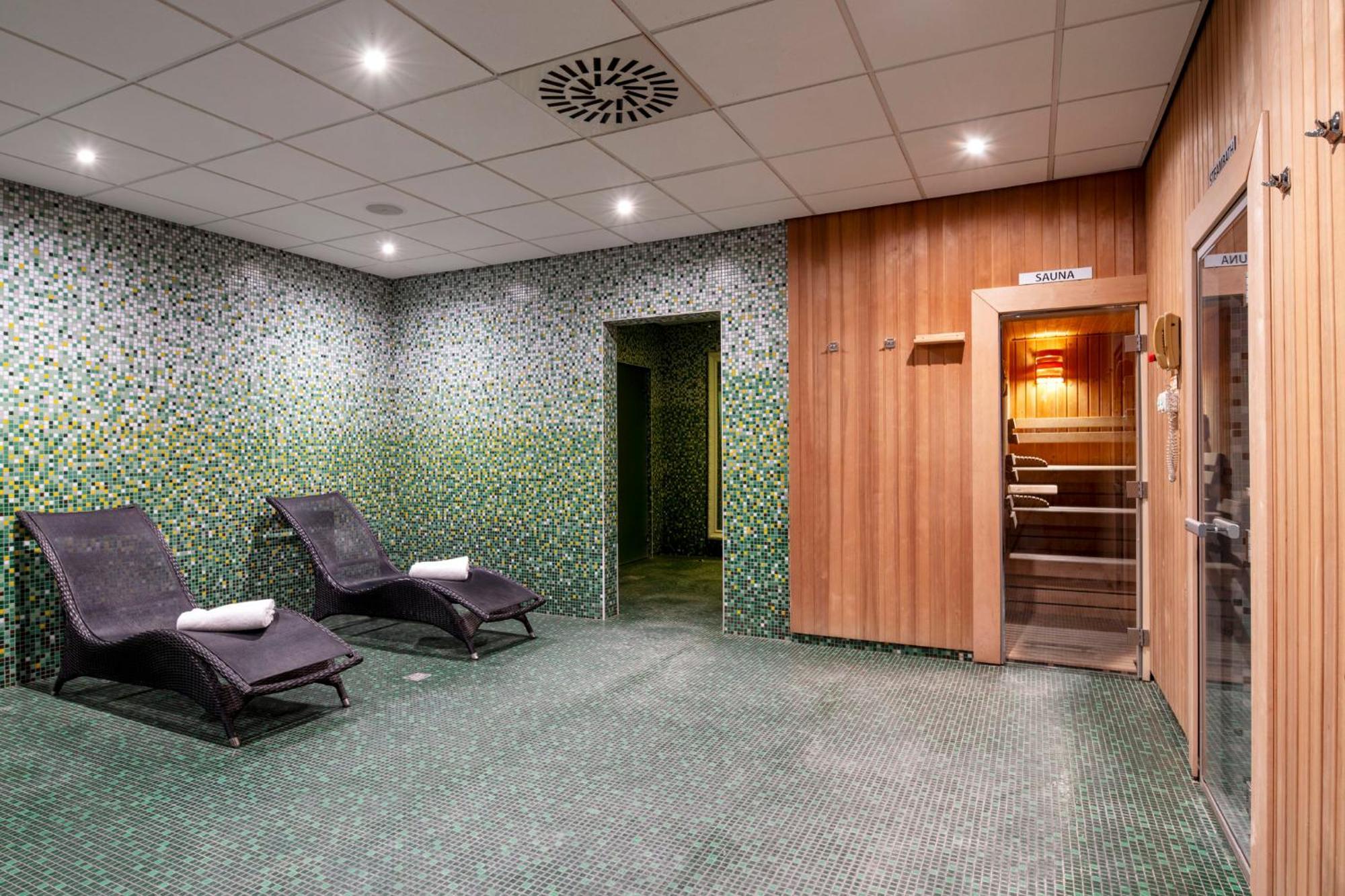 Crowne Plaza Antwerpen By Ihg Hotel Ngoại thất bức ảnh