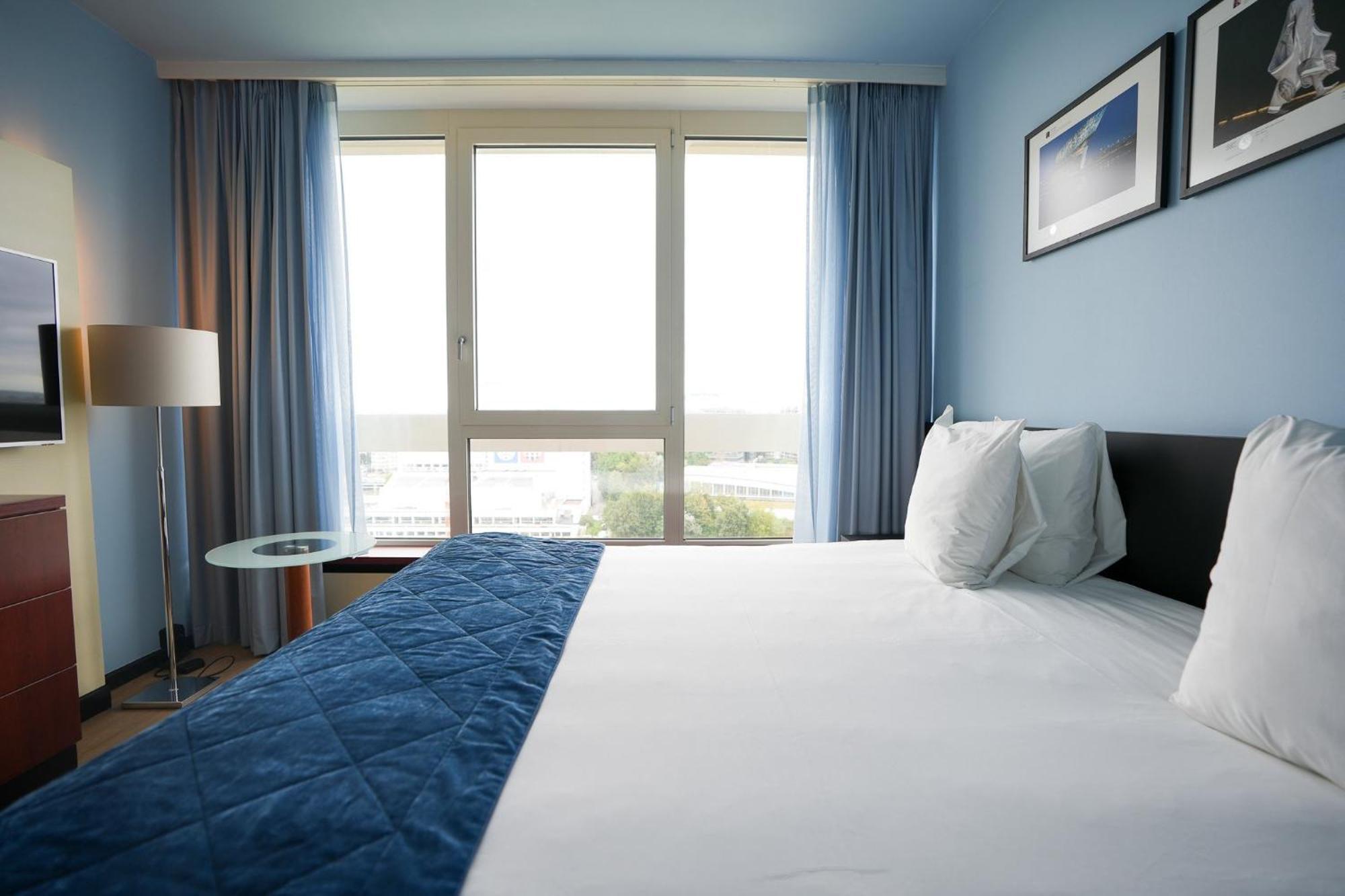 Crowne Plaza Antwerpen By Ihg Hotel Ngoại thất bức ảnh