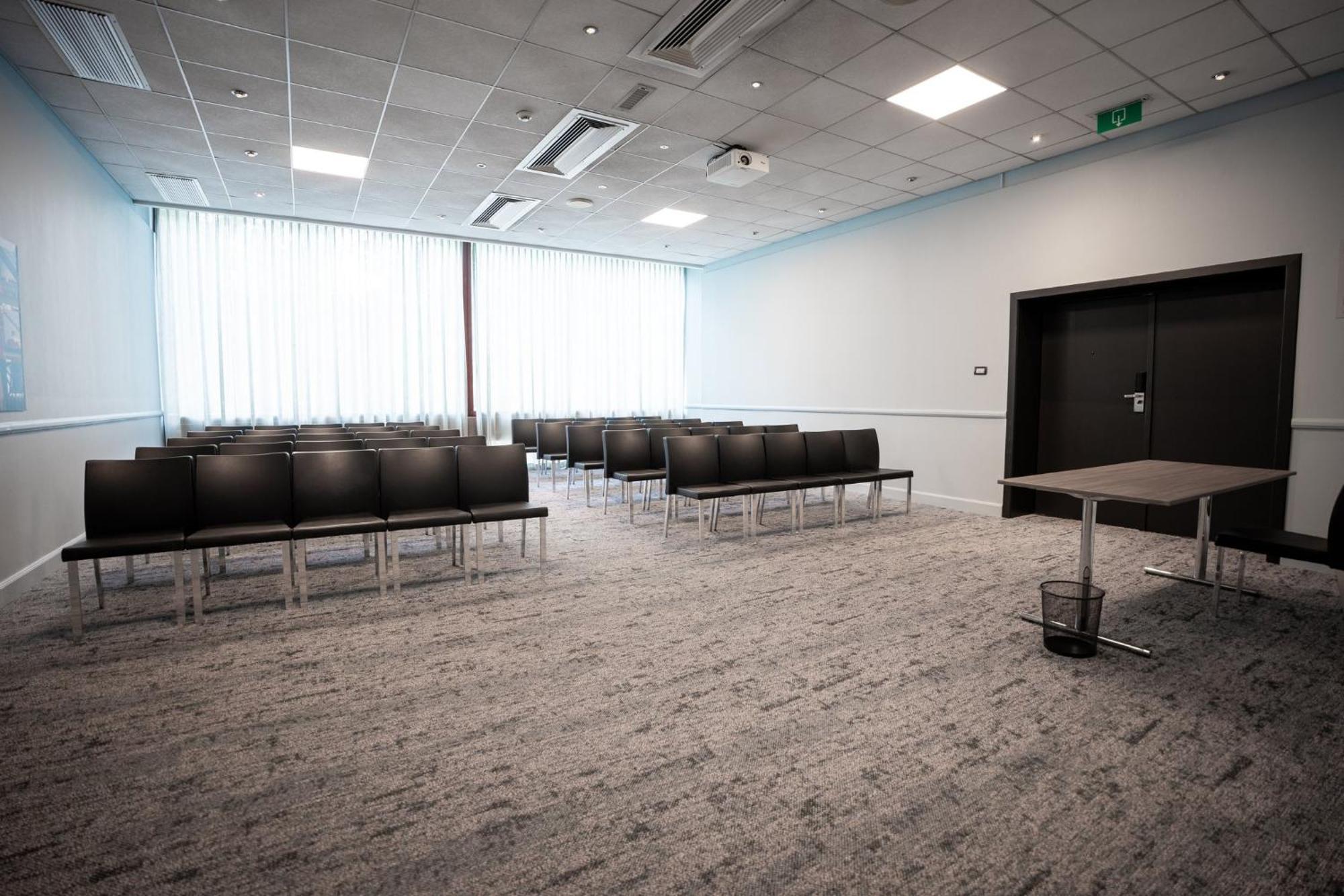Crowne Plaza Antwerpen By Ihg Hotel Ngoại thất bức ảnh