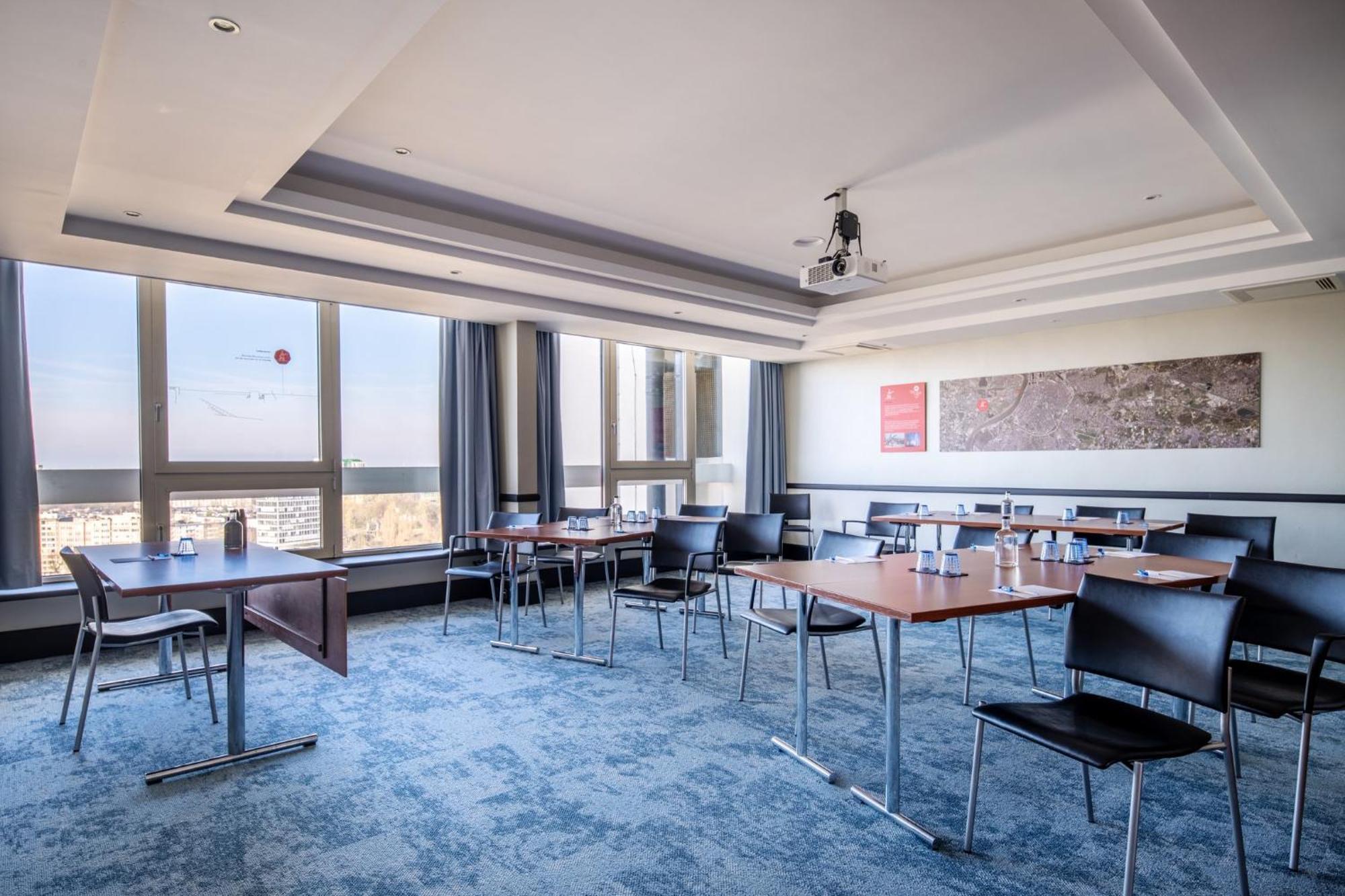 Crowne Plaza Antwerpen By Ihg Hotel Ngoại thất bức ảnh